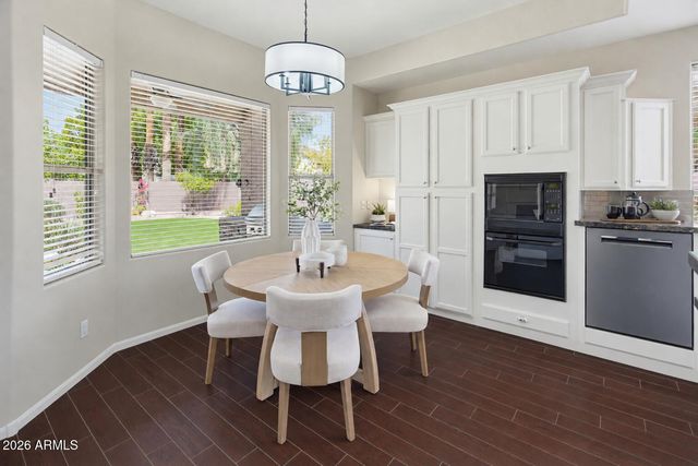 1550 E Saratoga Court, Gilbert, AZ 85296
