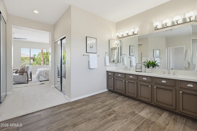 1550 E Saratoga Court, Gilbert, AZ 85296