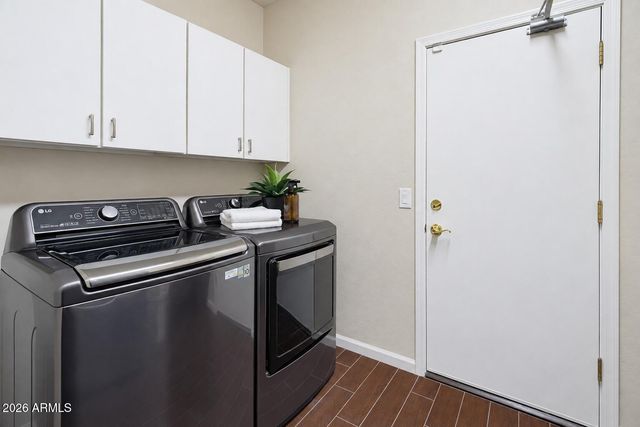 1550 E Saratoga Court, Gilbert, AZ 85296