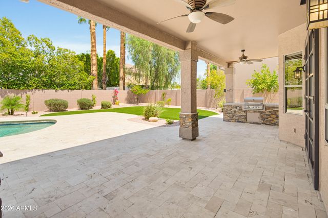 1550 E Saratoga Court, Gilbert, AZ 85296