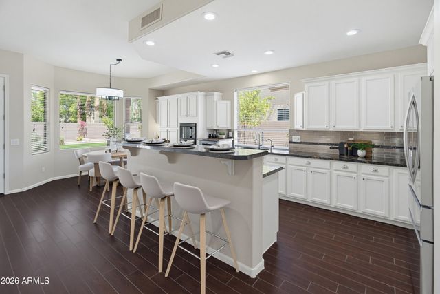 1550 E Saratoga Court, Gilbert, AZ 85296