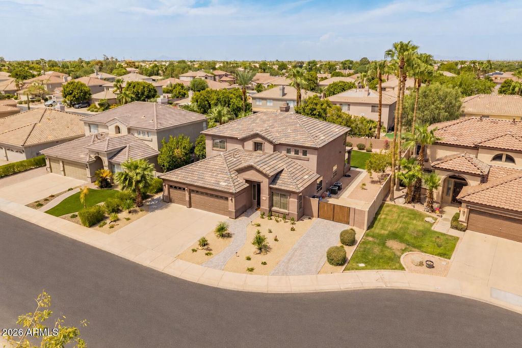 1550 E Saratoga Court, Gilbert, AZ 85296 — exterior