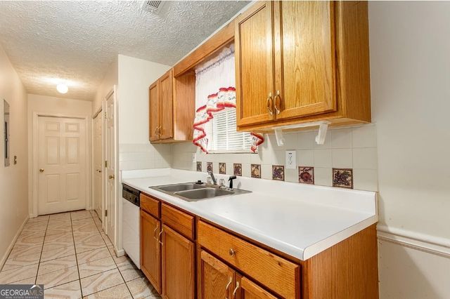 320 Willow Springs Drive, Jonesboro, GA 30238