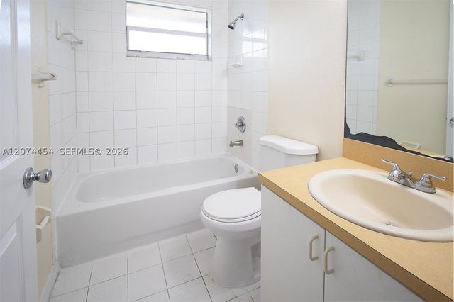 455 NW 14th St, Florida City, FL 33034