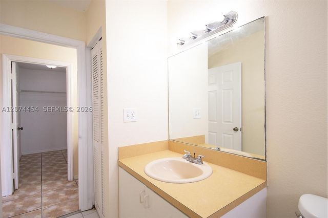 455 NW 14th St, Florida City, FL 33034