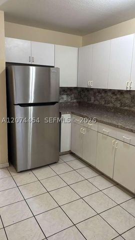 455 NW 14th St, Florida City, FL 33034