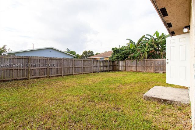 455 NW 14th St, Florida City, FL 33034