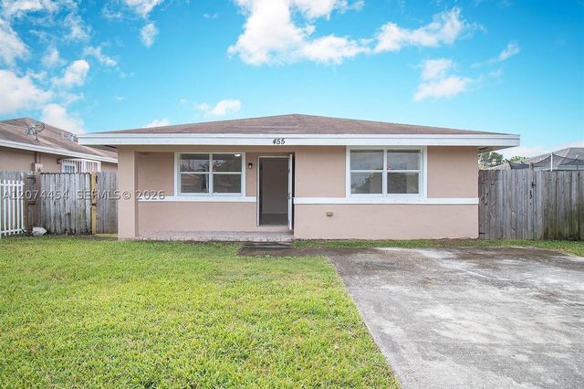 455 NW 14th St, Florida City, FL 33034