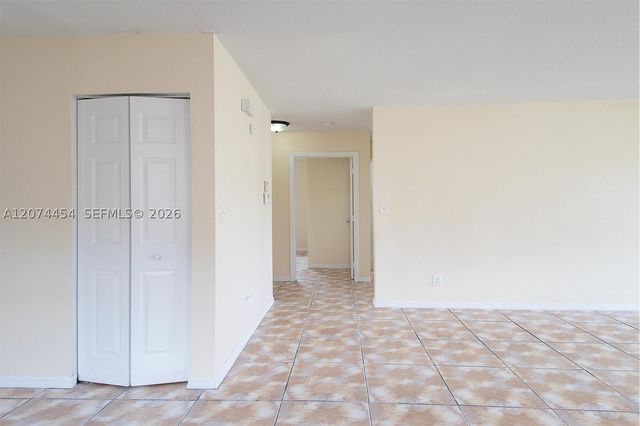 455 NW 14th St, Florida City, FL 33034