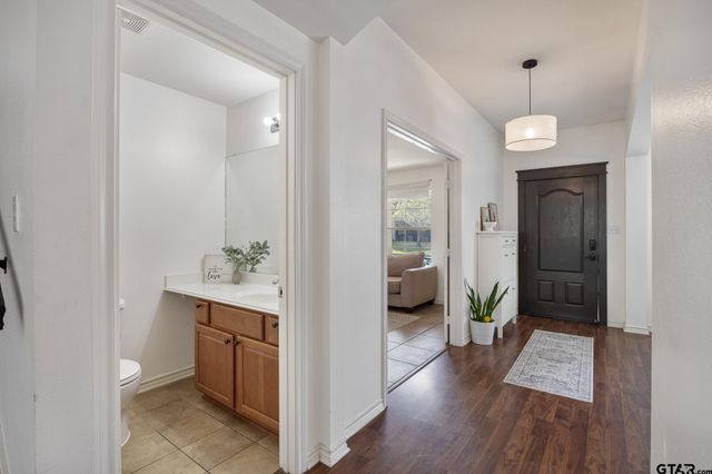 310 Rosebrook Cir, Whitehouse, TX 75791