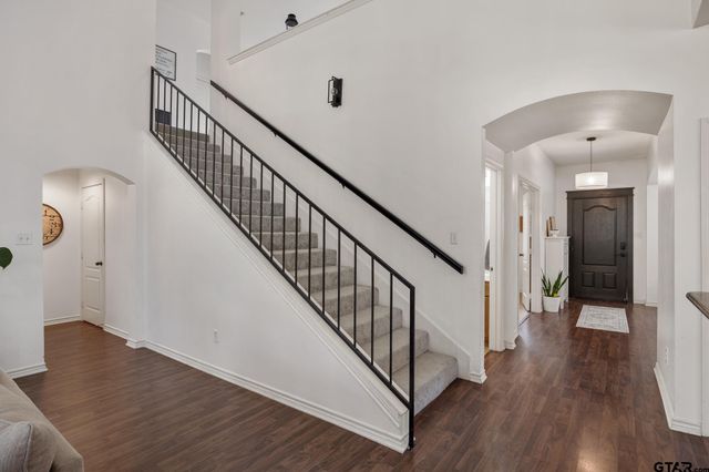 310 Rosebrook Cir, Whitehouse, TX 75791