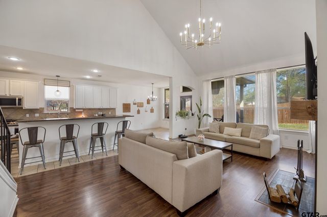 310 Rosebrook Cir, Whitehouse, TX 75791