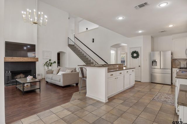 310 Rosebrook Cir, Whitehouse, TX 75791