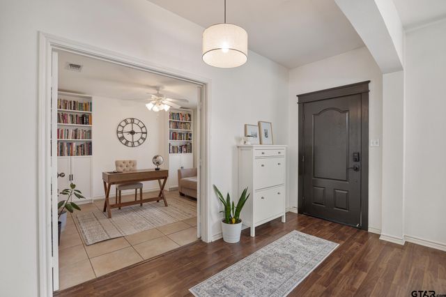 310 Rosebrook Cir, Whitehouse, TX 75791