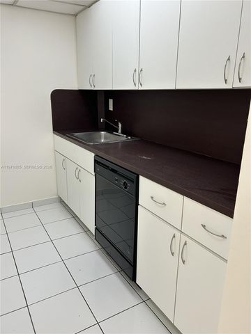 1673 Bay Rd 306, Miami Beach, FL 33139