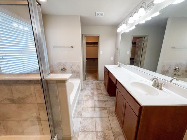 3419 Hollow Mist Drive, Texas City, TX 77591