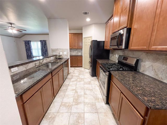 3419 Hollow Mist Drive, Texas City, TX 77591