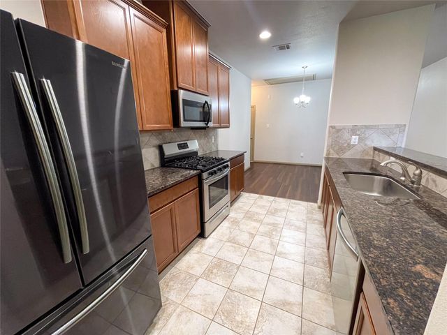 3419 Hollow Mist Drive, Texas City, TX 77591