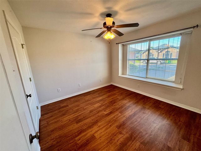 204 Bluebonnet Lane, Waxahachie, TX 75165