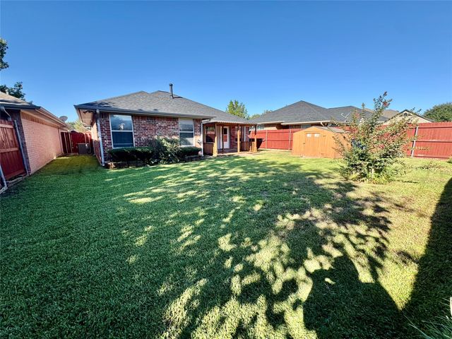 204 Bluebonnet Lane, Waxahachie, TX 75165
