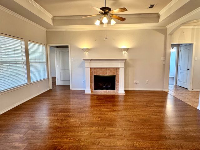 204 Bluebonnet Lane, Waxahachie, TX 75165