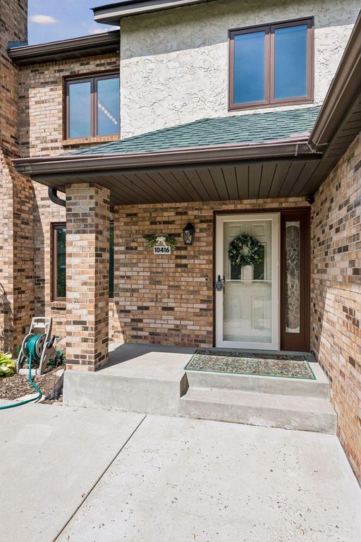 10416 Briar Circle, Bloomington, MN 55437 — photo 3