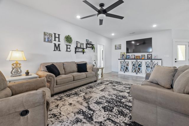 4486 Bethel Rd., Aynor, SC 29511