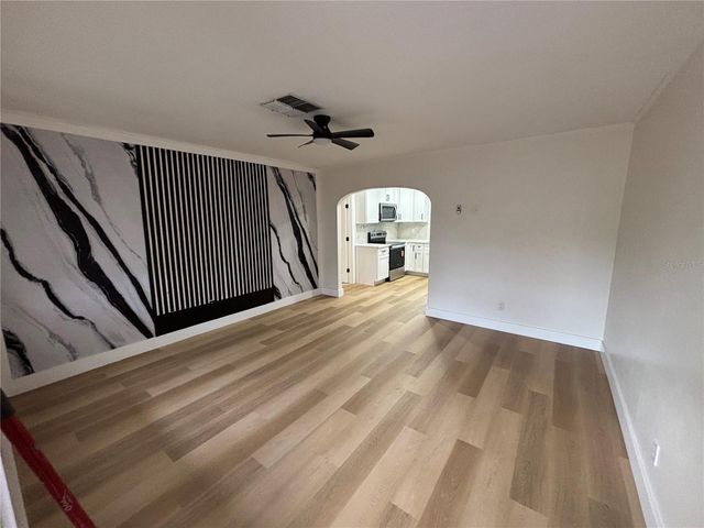 1215 NEW YORK AVENUE, Palm Harbor, FL 34683