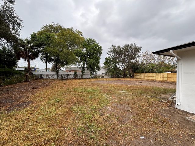 1215 NEW YORK AVENUE, Palm Harbor, FL 34683