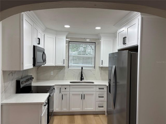 1215 NEW YORK AVENUE, Palm Harbor, FL 34683