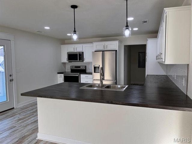 121 S Poplar, Dexter, MO 63841