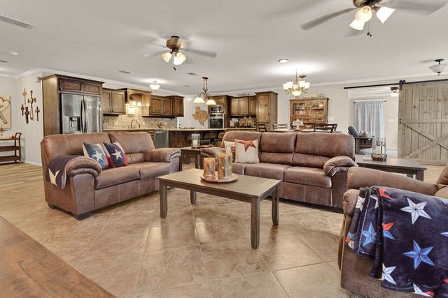 640 Northgate Drive, Hideaway, TX 75771