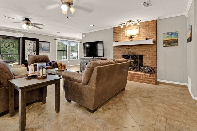 640 Northgate Drive, Hideaway, TX 75771