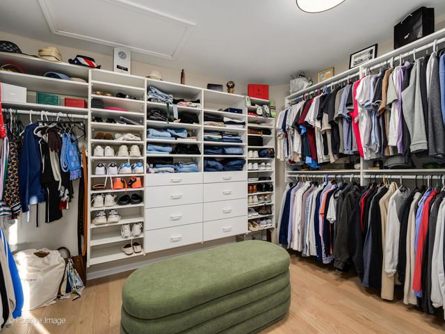 2535 Stonebridge Lane, Northbrook, IL 60062