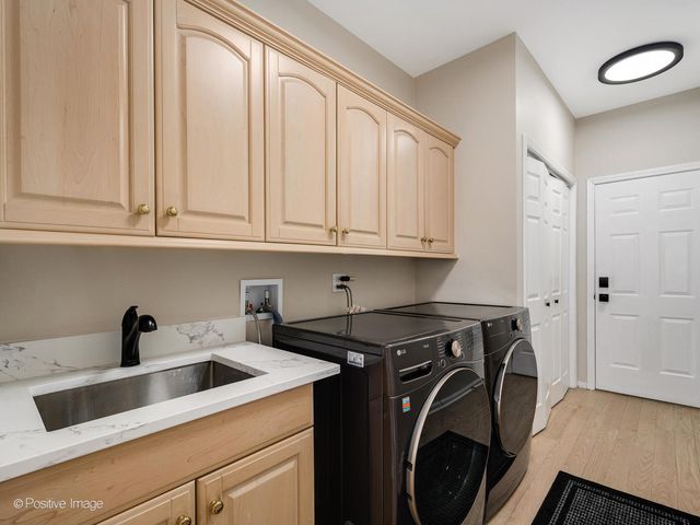 2535 Stonebridge Lane, Northbrook, IL 60062