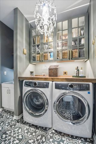 2103 Olde Mill Lane, Mchenry, IL 60050