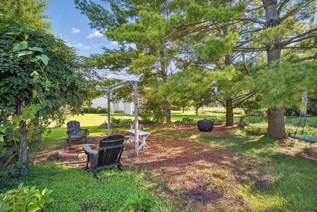 2103 Olde Mill Lane, Mchenry, IL 60050