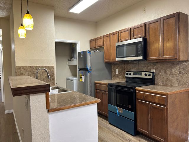 4101 Esters Road 101, Irving, TX 75038