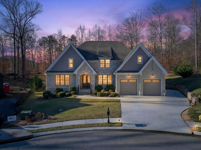 404 Canyon Springs Drive, Hixson, TN 37343