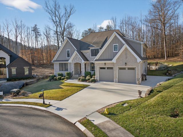 404 Canyon Springs Drive, Hixson, TN 37343