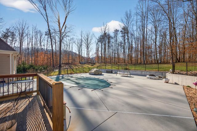 404 Canyon Springs Drive, Hixson, TN 37343