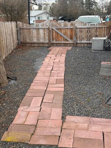 3267 Hope Street, Klamath Falls, OR 97603