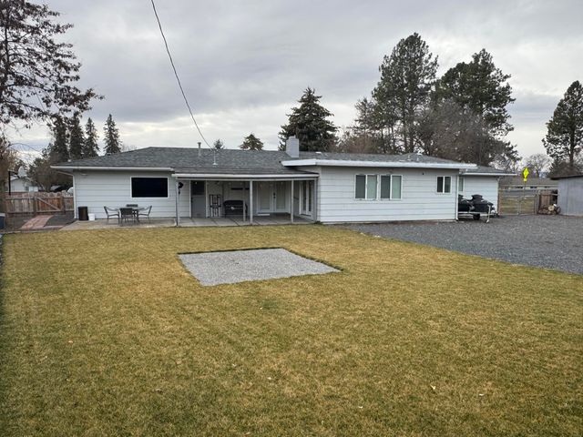 3267 Hope Street, Klamath Falls, OR 97603