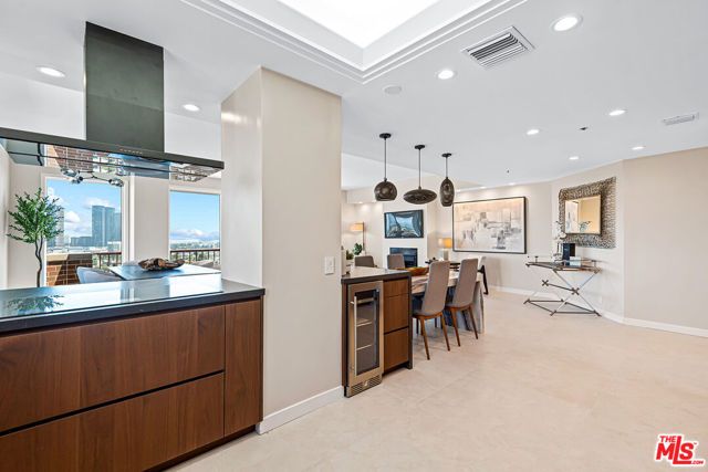 10550 Wilshire Boulevard 1204, Los Angeles, CA 90024