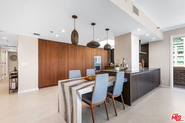 10550 Wilshire Boulevard 1204, Los Angeles, CA 90024