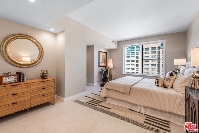 10550 Wilshire Boulevard 1204, Los Angeles, CA 90024