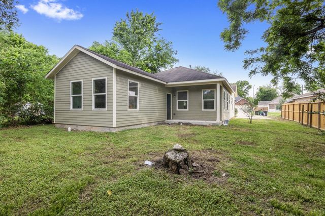 3618 Rockingham Street, Houston, TX 77051