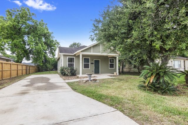 3618 Rockingham Street, Houston, TX 77051