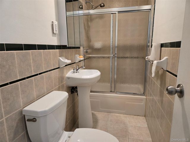 80-66 88th Road 1st Fl, Woodhaven, NY 11421