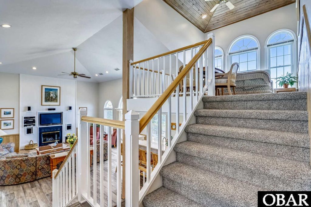 Image 9 of property listing at 102 Ships Watch Drive Lot #1, Duck, NC 27949